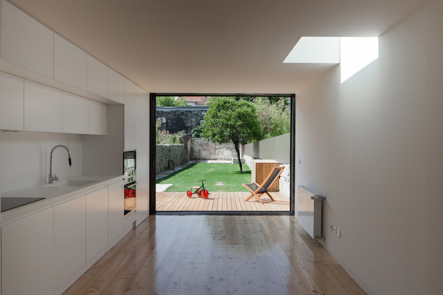 Casa Boavista by Pablo Pita Includes Skylights and Minimal Interiors